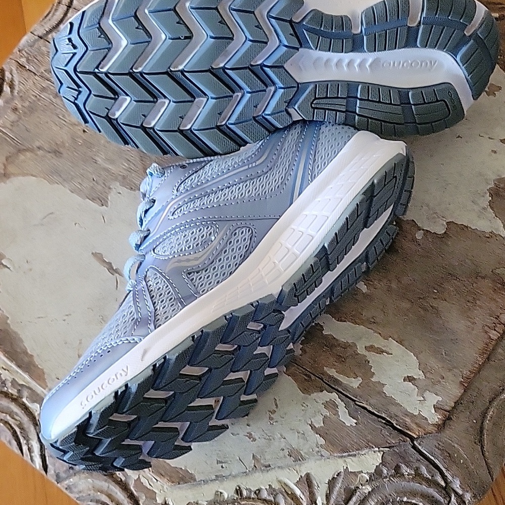 Saucony Women's Cohesion 11 running shoes Size 8W - Picture 4 of 5